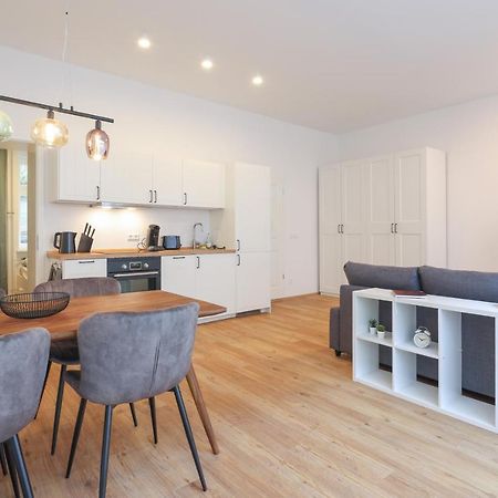 Neue 2-Zi-Apartment 15 Min Entfernung Zum Hbf Und Brandenburger Tor เบอร์ลิน ภายนอก รูปภาพ
